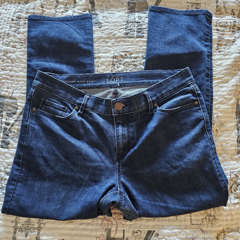 LOFT Modern Kick Crop Jeans Dark Wash – Size 29 / 8